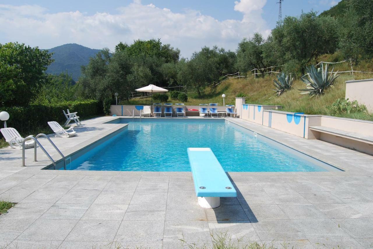 Agriturismo Cascina Bissiniga سالو المظهر الخارجي الصورة